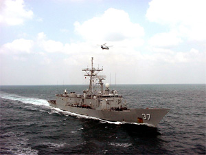 Фрегат УРО ВМС США вернулся из пятимесячного похода в Юго-Восточную Азию