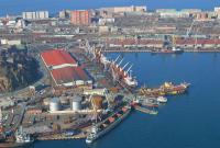 «Владивостокский морской торговый порт»: грузооборот снизился за январь на 15 %