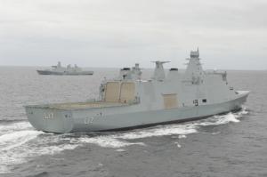 Датский корабль освободил захваченное пиратами йеменское судно